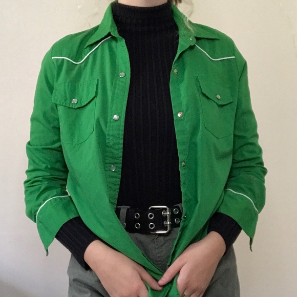 SOLD ON DEPOP @winedark / green buttondown - Picture 2 of 5
